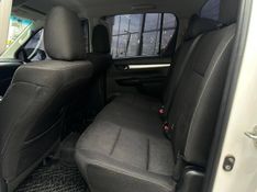 Toyota Hilux CD SR 4×4 2.8 TDI Diesel Aut. 2019/2019 CONCEPT MOTORS PASSO FUNDO / Carros no Vale