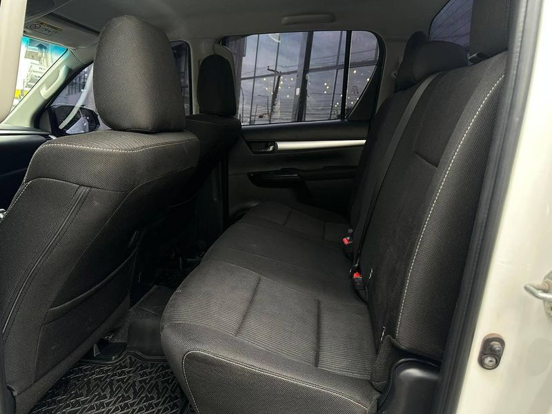 Toyota Hilux CD SR 4×4 2.8 TDI Diesel Aut. 2019/2019 CONCEPT MOTORS PASSO FUNDO / Carros no Vale Toyota Hilux CD SR 4×4 2.8 TDI Diesel Aut. 2019/2019 CONCEPT MOTORS PASSO FUNDO / Carros no Vale