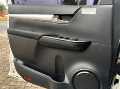 Toyota Hilux CD SR 4×4 2.8 TDI Diesel Aut. 2019/2019 CONCEPT MOTORS PASSO FUNDO / Carros no Vale