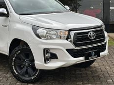 Toyota Hilux CD SR 4×4 2.8 TDI Diesel Aut. 2019/2019 CONCEPT MOTORS PASSO FUNDO / Carros no Vale