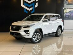 Toyota Hilux SW4 SRV 4×2 2.7 Flex 16V Aut. 2020/2021 CONCEPT MOTORS PASSO FUNDO / Carros no Vale