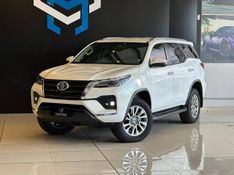 Toyota Hilux SW4 SRV 4×2 2.7 Flex 16V Aut. 2020/2021 CONCEPT MOTORS PASSO FUNDO / Carros no Vale