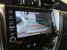 Toyota Hilux SW4 SRV 4×2 2.7 Flex 16V Aut. 2020/2021 CONCEPT MOTORS PASSO FUNDO / Carros no Vale