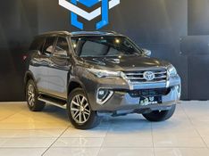 Toyota Hilux SW4 SRX 4×4 2.8 TDI 16V Dies Aut. 2019/2019 CONCEPT MOTORS PASSO FUNDO / Carros no Vale