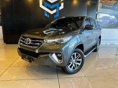 Toyota Hilux SW4 SRX 4×4 2.8 TDI 16V Dies Aut. 2019/2019 CONCEPT MOTORS PASSO FUNDO / Carros no Vale