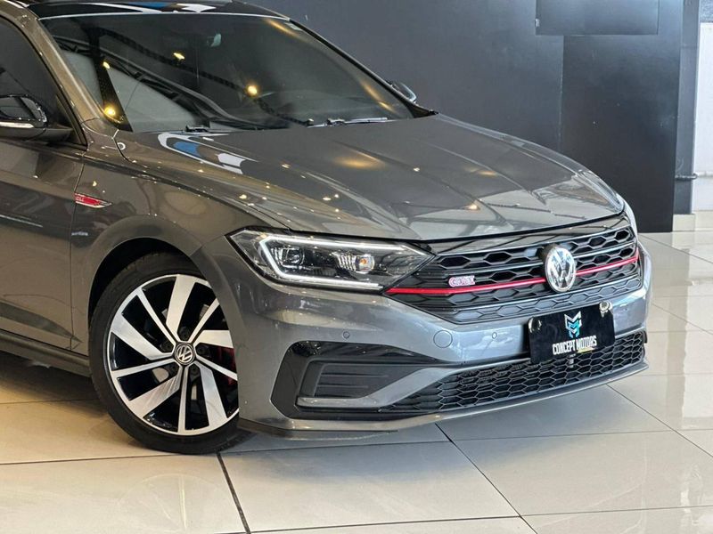 Volkswagen Jetta GLI 350 TSI 2.0 16V 4p Aut. 2019/2019 CONCEPT MOTORS PASSO FUNDO / Carros no Vale