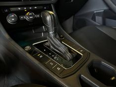 Volkswagen Jetta R-Line 250 TSI 1.4 Flex 16V Aut. 2019/2019 CONCEPT MOTORS PASSO FUNDO / Carros no Vale