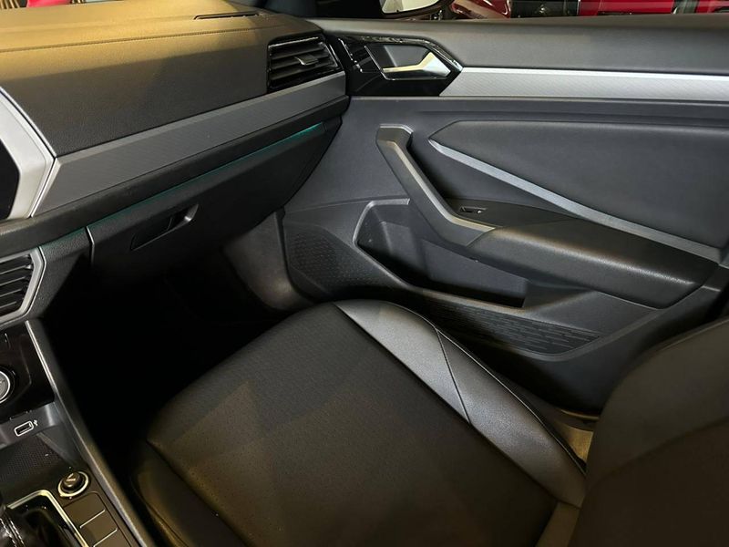 Volkswagen Jetta R-Line 250 TSI 1.4 Flex 16V Aut. 2019/2019 CONCEPT MOTORS PASSO FUNDO / Carros no Vale