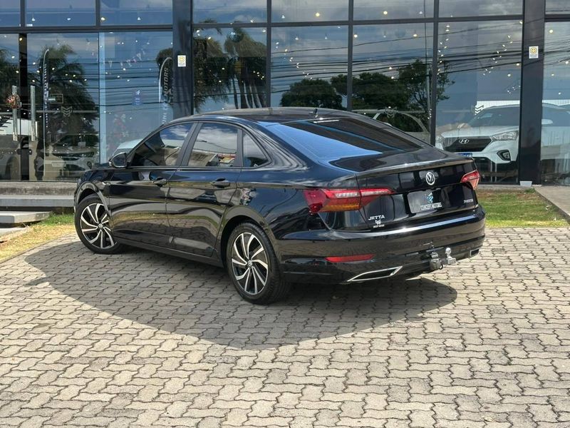 Volkswagen Jetta R-Line 250 TSI 1.4 Flex 16V Aut. 2019/2019 CONCEPT MOTORS PASSO FUNDO / Carros no Vale