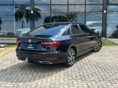 Volkswagen Jetta R-Line 250 TSI 1.4 Flex 16V Aut. 2019/2019 CONCEPT MOTORS PASSO FUNDO / Carros no Vale
