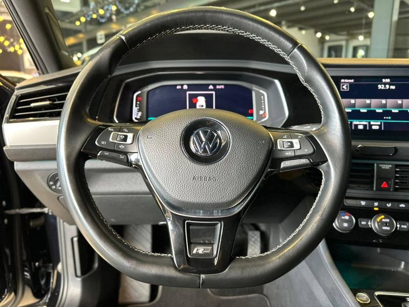 Volkswagen Jetta R-Line 250 TSI 1.4 Flex 16V Aut. 2019/2019 CONCEPT MOTORS PASSO FUNDO / Carros no Vale