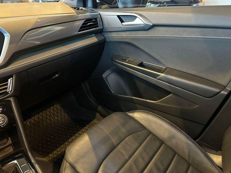 Volkswagen Taos Highline 1.4 250 TSI Flex Aut. 2021/2022 CONCEPT MOTORS PASSO FUNDO / Carros no Vale