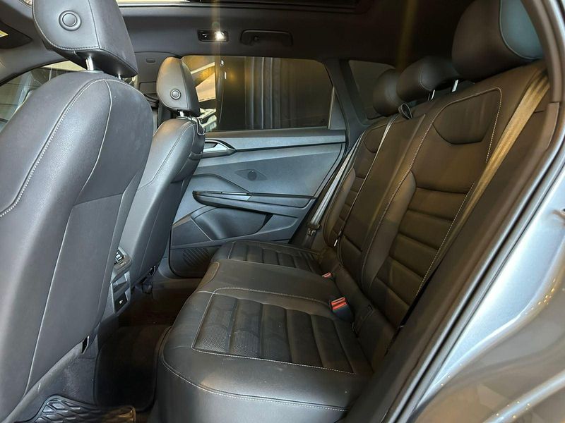 Volkswagen Taos Highline 1.4 250 TSI Flex Aut. 2021/2022 CONCEPT MOTORS PASSO FUNDO / Carros no Vale