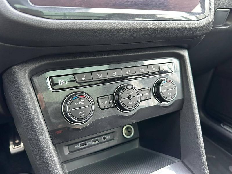 Volkswagen Tiguan Allspac R-Line 350 TSI 2.0 4×4 2019/2019 CONCEPT MOTORS PASSO FUNDO / Carros no Vale Volkswagen Tiguan Allspac R-Line 350 TSI 2.0 4×4 2019/2019 CONCEPT MOTORS PASSO FUNDO / Carros no Vale