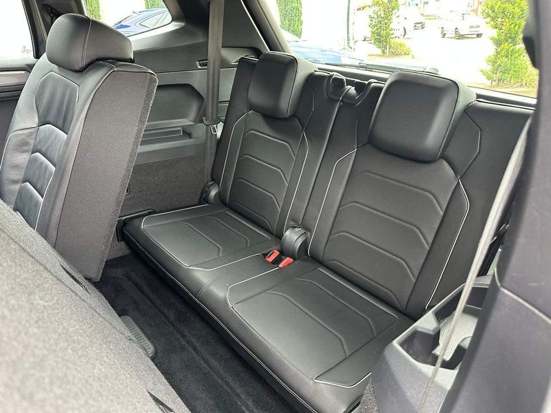 Volkswagen Tiguan Allspac R-Line 350 TSI 2.0 4×4 2019/2019 CONCEPT MOTORS PASSO FUNDO / Carros no Vale Volkswagen Tiguan Allspac R-Line 350 TSI 2.0 4×4 2019/2019 CONCEPT MOTORS PASSO FUNDO / Carros no Vale