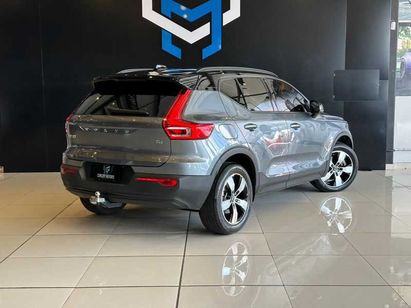Volvo XC40 T-4 2.0 190cv FWD 2018/2019 CONCEPT MOTORS PASSO FUNDO / Carros no Vale