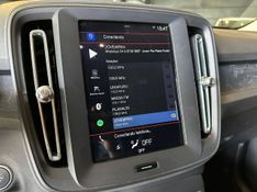 Volvo XC40 T-4 2.0 190cv FWD 2018/2019 CONCEPT MOTORS PASSO FUNDO / Carros no Vale