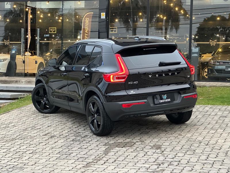 Volvo XC40 T-4 MOMENTUM 2.0 190cv FWD 2020/2020 CONCEPT MOTORS PASSO FUNDO / Carros no Vale