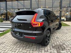 Volvo XC40 T-4 MOMENTUM 2.0 190cv FWD 2020/2020 CONCEPT MOTORS PASSO FUNDO / Carros no Vale