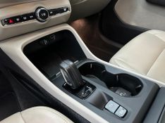 Volvo XC40 T-4 MOMENTUM 2.0 190cv FWD 2020/2020 CONCEPT MOTORS PASSO FUNDO / Carros no Vale