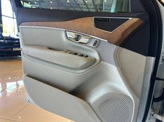 Volvo XC90 T-8 INSC EXPRESS 2.0 (HÃ­brido) 2021/2022 CONCEPT MOTORS PASSO FUNDO / Carros no Vale