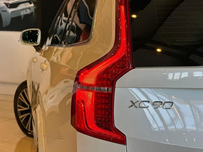 Volvo XC90 T-8 INSC EXPRESS 2.0 (HÃbrido) 2021/2022 CONCEPT MOTORS PASSO FUNDO / Carros no Vale Volvo XC90 T-8 INSC EXPRESS 2.0 (HÃbrido) 2021/2022 CONCEPT MOTORS PASSO FUNDO / Carros no Vale