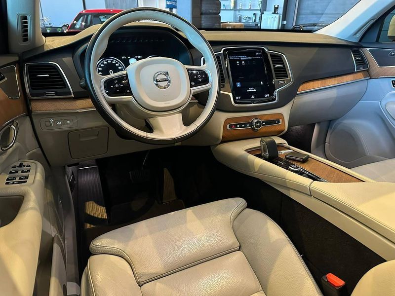 Volvo XC90 T-8 INSC EXPRESS 2.0 (HÃbrido) 2021/2022 CONCEPT MOTORS PASSO FUNDO / Carros no Vale Volvo XC90 T-8 INSC EXPRESS 2.0 (HÃbrido) 2021/2022 CONCEPT MOTORS PASSO FUNDO / Carros no Vale