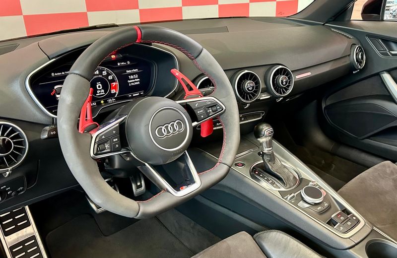 Audi TT Roadster 2.0 16v TFSI S-Tronic 2015/2016 PC VEÍCULOS SANTA CRUZ DO SUL / Carros no Vale
