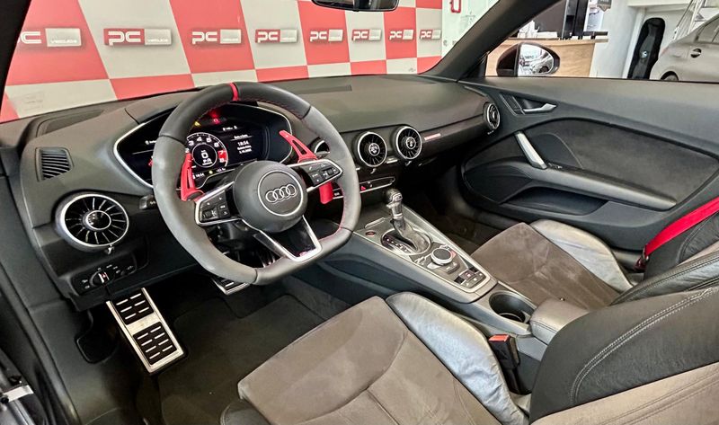 Audi TT Roadster 2.0 16v TFSI S-Tronic 2015/2016 PC VEÍCULOS SANTA CRUZ DO SUL / Carros no Vale