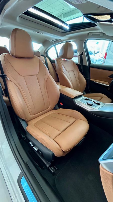 BMW 320iA Modern/Sport TB 2.0/A./GP 2023/2024 PC VEÍCULOS SANTA CRUZ DO SUL / Carros no Vale