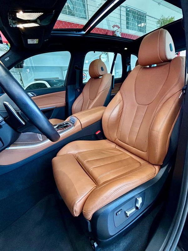 BMW X5 XDRIVE 45e 3.0 M.Sport (Híb.) 2022/2023 PC VEÍCULOS SANTA CRUZ DO SUL / Carros no Vale