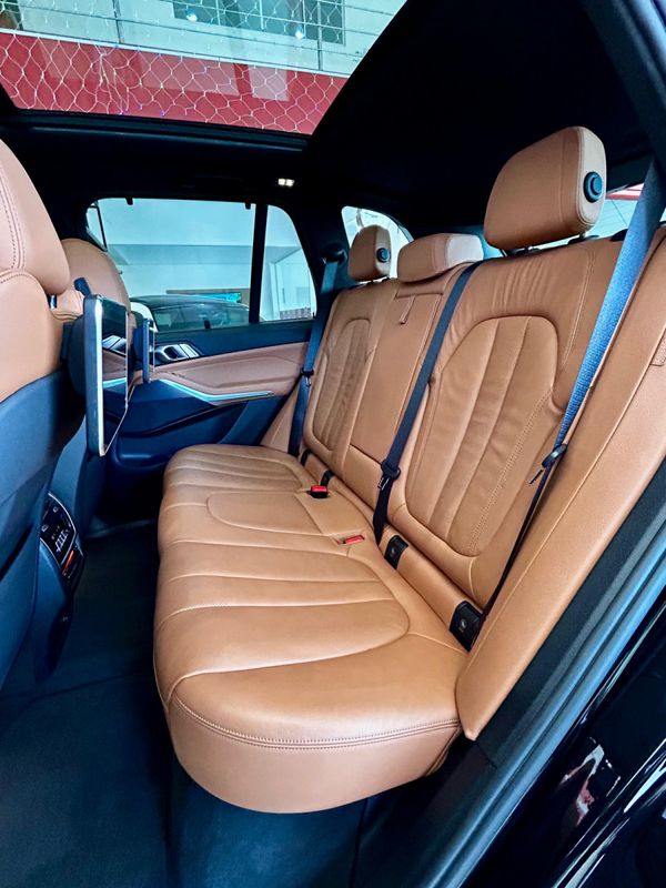 BMW X5 XDRIVE 45e 3.0 M.Sport (Híb.) 2022/2023 PC VEÍCULOS SANTA CRUZ DO SUL / Carros no Vale