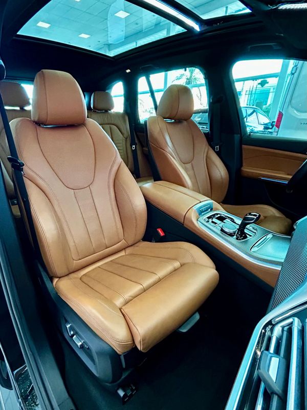 BMW X5 XDRIVE 45e 3.0 M.Sport (Híb.) 2022/2023 PC VEÍCULOS SANTA CRUZ DO SUL / Carros no Vale