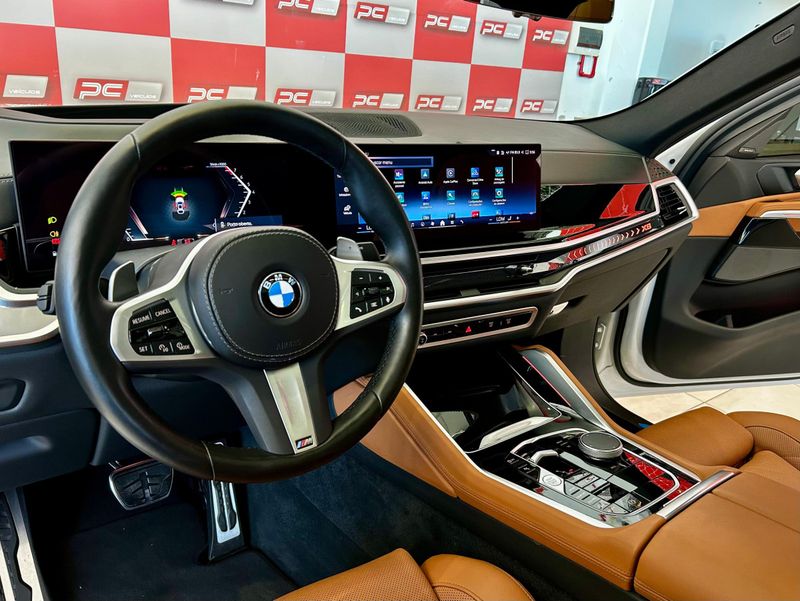 BMW X6 XDRIVE 40i M Sport 3.0 Bi-Turbo 2023/2024 PC VEÍCULOS SANTA CRUZ DO SUL / Carros no Vale
