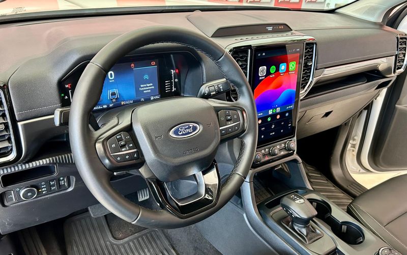 Ford Ranger Limited 3.0 V6 4×4 CD TB Die 2023/2024 PC VEÍCULOS SANTA CRUZ DO SUL / Carros no Vale