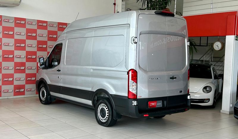 Ford TRANSIT Furgão 2.0 Longo Turbo 2022/2023 PC VEÍCULOS SANTA CRUZ DO SUL / Carros no Vale