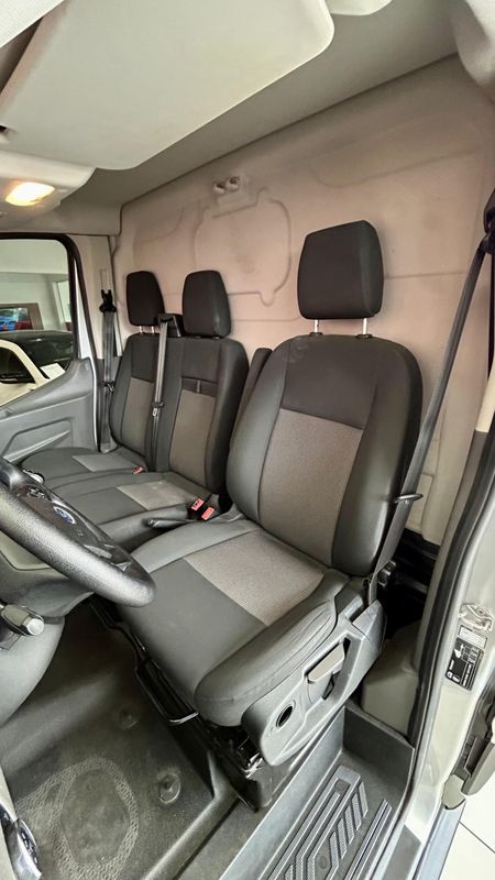 Ford TRANSIT Furgão 2.0 Longo Turbo 2022/2023 PC VEÍCULOS SANTA CRUZ DO SUL / Carros no Vale