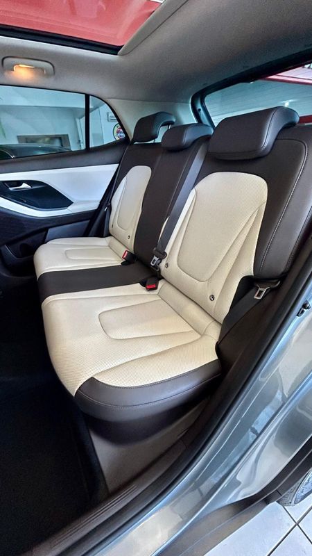 Hyundai Creta Ultimate 2.0 16V 2024/2025 PC VEÍCULOS SANTA CRUZ DO SUL / Carros no Vale