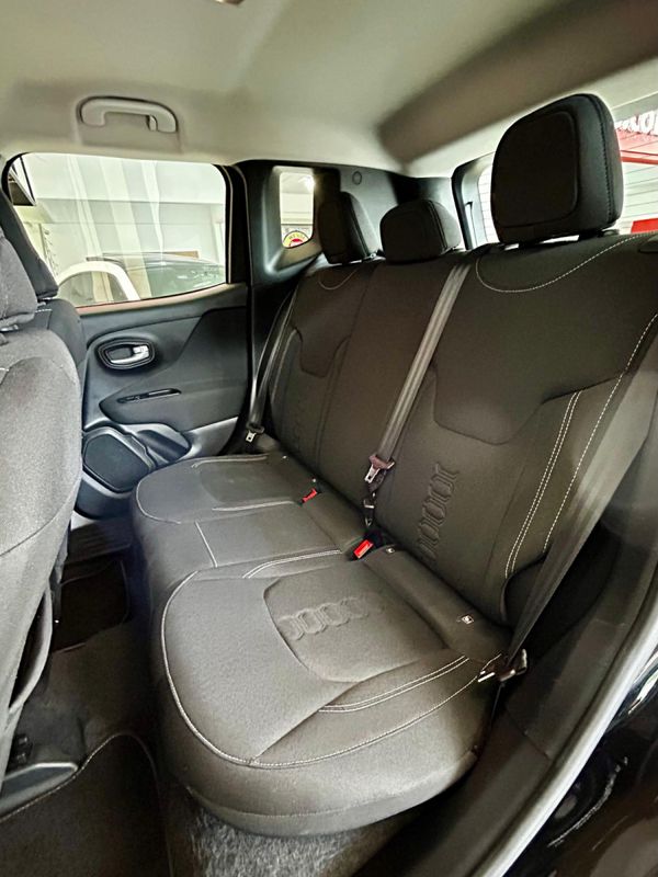 Jeep Renegade Long T270 1.3 TB 4×2 2022/2023 PC VEÍCULOS SANTA CRUZ DO SUL / Carros no Vale