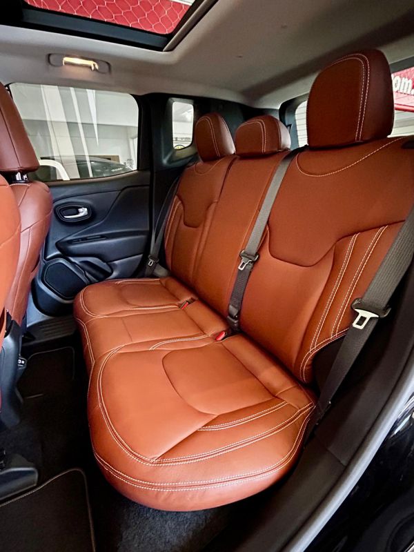 Jeep Renegade SAHARA T270 1.3 TB 4×2 2024/2025 PC VEÍCULOS SANTA CRUZ DO SUL / Carros no Vale