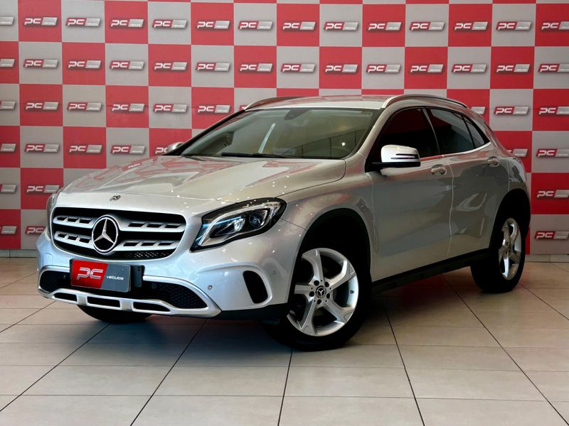 Mercedes-Benz GLA 200 Advance 1.6/ TB 16V 2019/2020 PC VEÍCULOS SANTA CRUZ DO SUL / Carros no Vale
