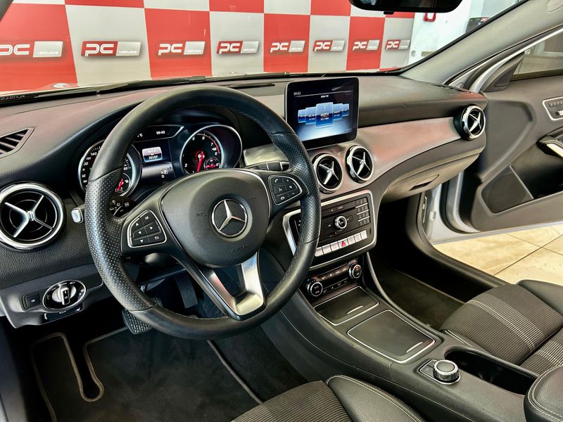 Mercedes-Benz GLA 200 Advance 1.6/ TB 16V 2019/2020 PC VEÍCULOS SANTA CRUZ DO SUL / Carros no Vale