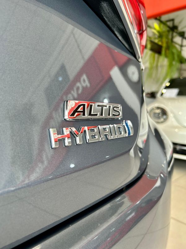 Toyota Corolla Altis 1.8 16V (Híbrido) 2019/2020 PC VEÍCULOS SANTA CRUZ DO SUL / Carros no Vale Toyota Corolla Altis 1.8 16V (Híbrido) 2019/2020 PC VEÍCULOS SANTA CRUZ DO SUL / Carros no Vale
