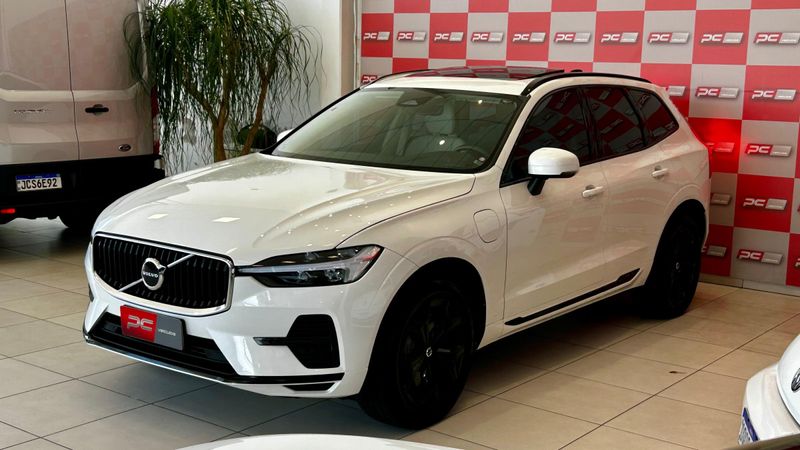 Volvo XC 60 T-8 INSC EXPRESS 2.0 (Híbrido) 2022/2022 PC VEÍCULOS SANTA CRUZ DO SUL / Carros no Vale Volvo XC 60 T-8 INSC EXPRESS 2.0 (Híbrido) 2022/2022 PC VEÍCULOS SANTA CRUZ DO SUL / Carros no Vale