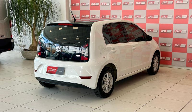 VOLKSWAGEN Up! Move 1.0 TSI Total 12V 2017/2018 PC VEÍCULOS SANTA CRUZ DO SUL / Carros no Vale