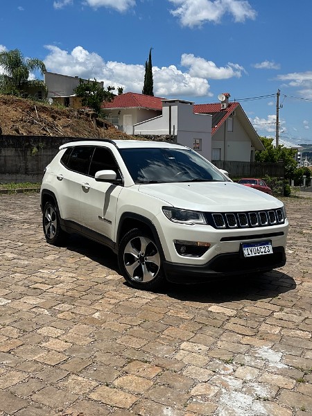 JEEP COMPASS 2.0 LONGITUDE FLEX 2018/2018 BOSCO AUTOMÓVEIS GUAPORÉ / Carros no Vale