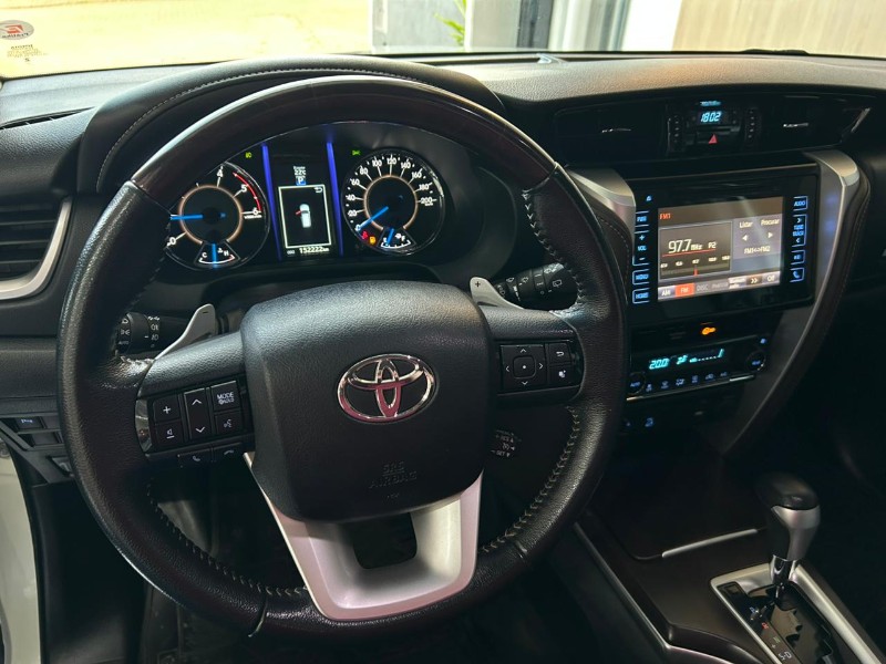 TOYOTA SW4 SRX 2.8 TURBO /2019 IDEAL VEÍCULOS LAJEADO / Carros no Vale