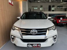 TOYOTA SW4 SRX 2.8 TURBO /2019 IDEAL VEÍCULOS LAJEADO / Carros no Vale