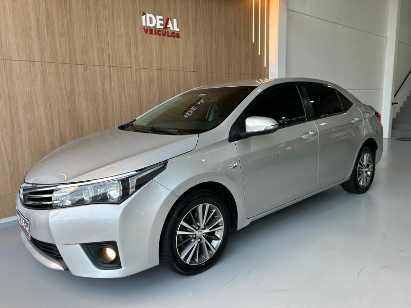 TOYOTA COROLLA 2.0 XEI /2015 IDEAL VEÍCULOS LAJEADO / Carros no Vale