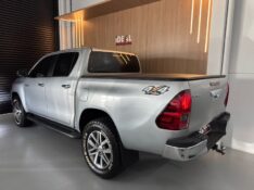 TOYOTA HILUX CAB.DUPLA SRX 2.8 /2016 IDEAL VEÍCULOS LAJEADO / Carros no Vale